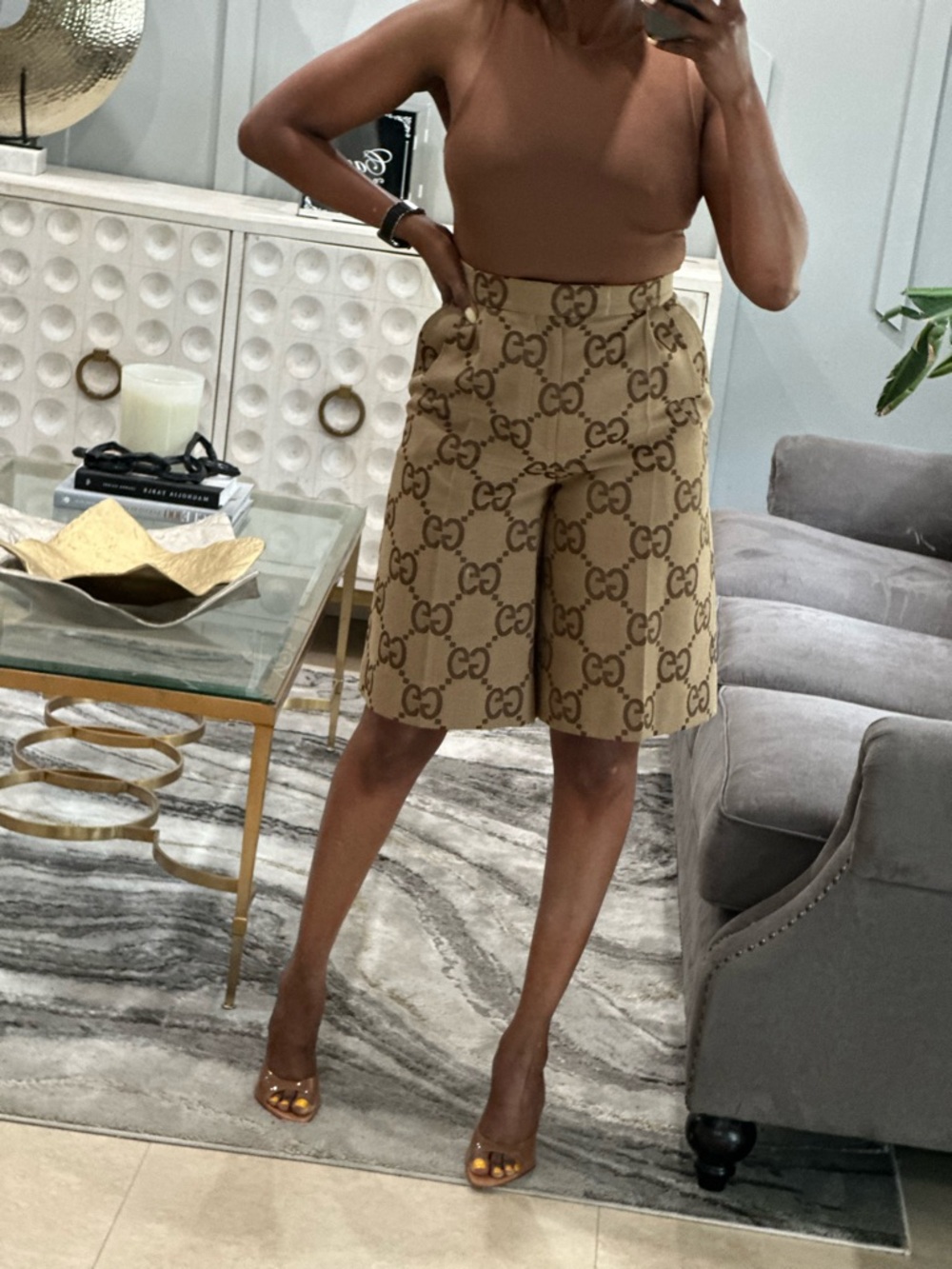 GUCCI Jumbo Gg Canvas Shorts - Beige/Ebony - Picture 12 of 12